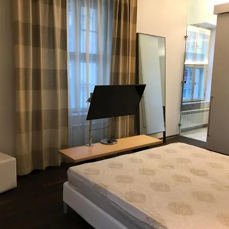 Design With Main Square View And Jacuzzi Apartment